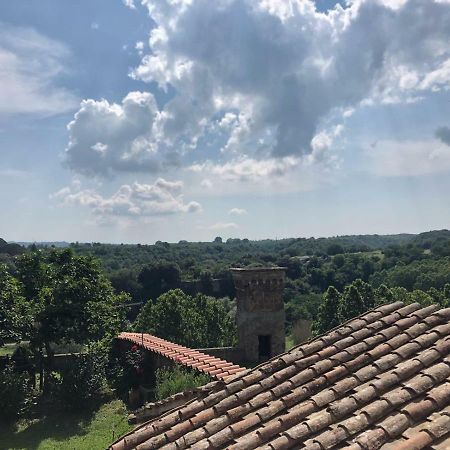 Casa Vacanze La Torretta Sutri Exterior photo