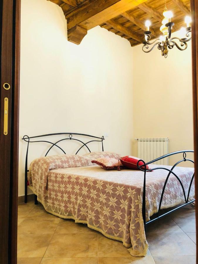 Casa Vacanze La Torretta Sutri Exterior photo